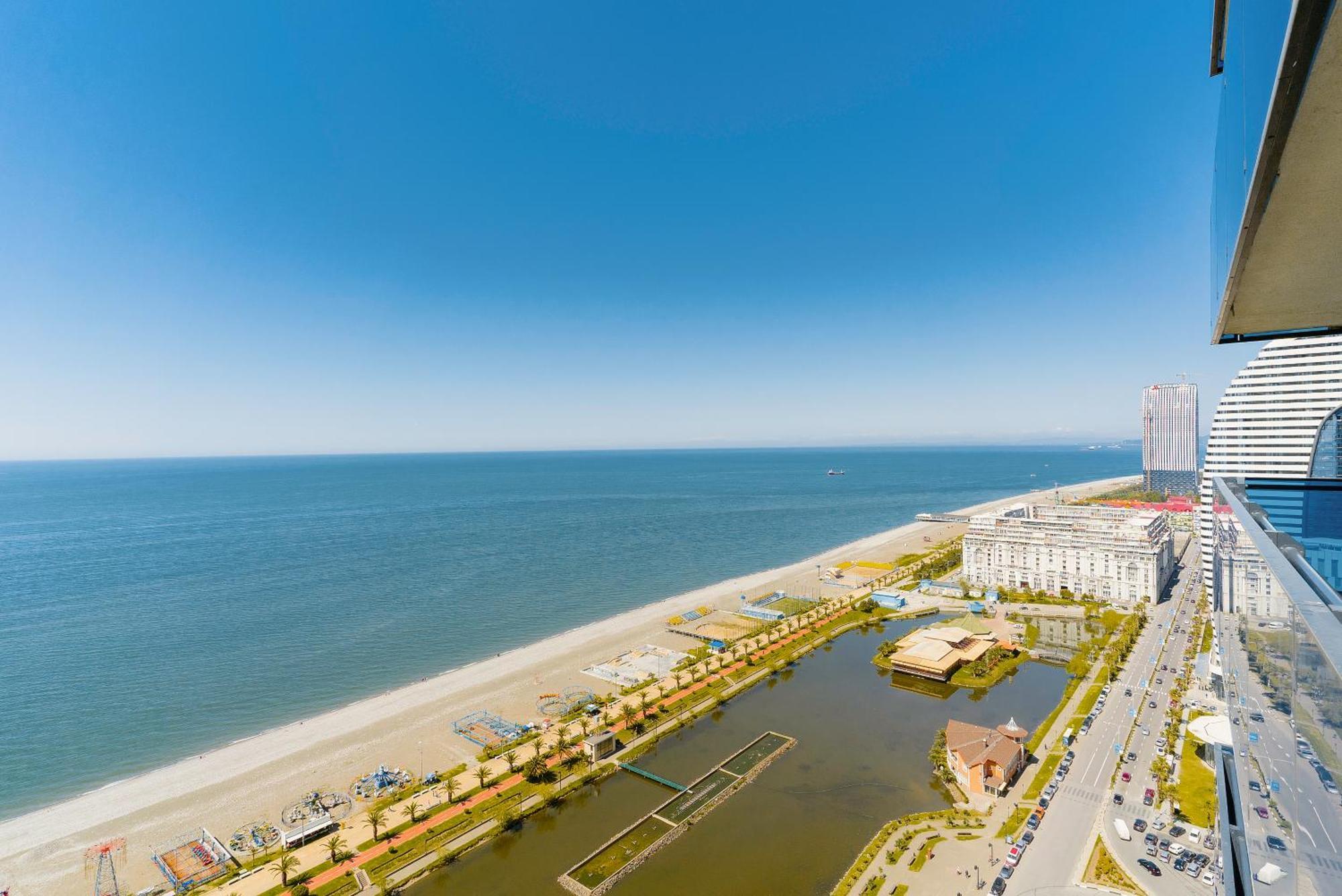 Panoramic Sea View In *